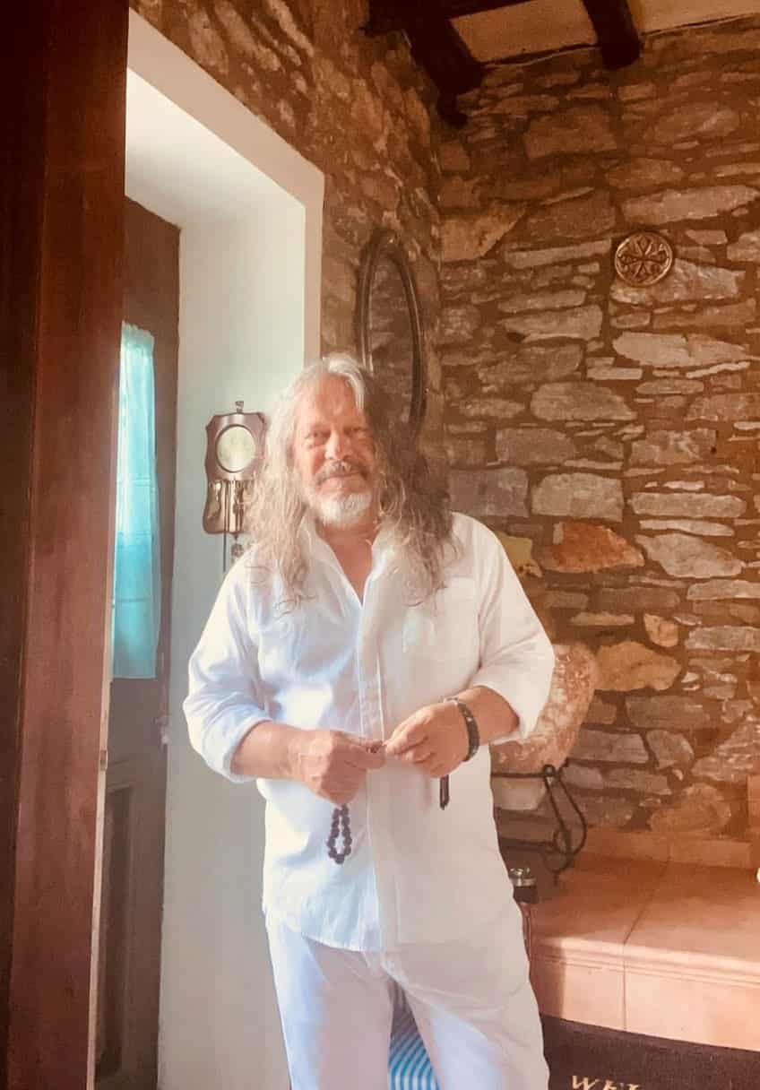 Αντώνης Μιτζέλος: ΛΕΕΙ Η ΑΓΑΠΗ.. Αντώνης Μιτζέλος: ΛΕΕΙ Η ΑΓΑΠΗ..