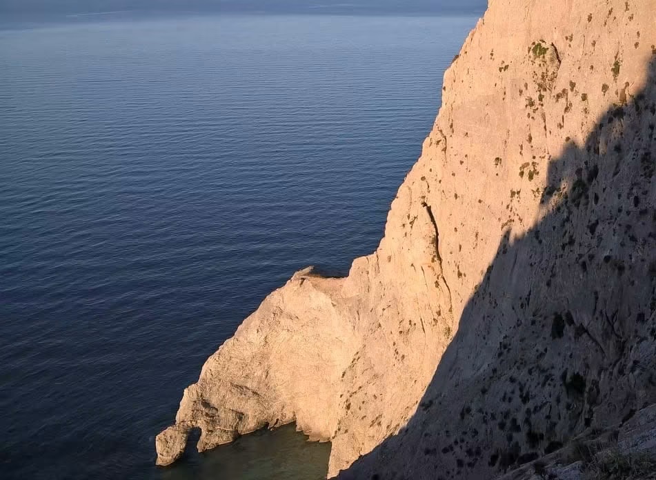 ΚΟΥΡΟΥΠΗ: TO ΦΑΛΑΚΡΟ ΝΕΡΑΙΔΟΒΟΥΝΟ ΤΗΣ ΣΚΙΑΘΟΥ ΚΟΥΡΟΥΠΗ: TO ΦΑΛΑΚΡΟ ΝΕΡΑΙΔΟΒΟΥΝΟ ΤΗΣ ΣΚΙΑΘΟΥ