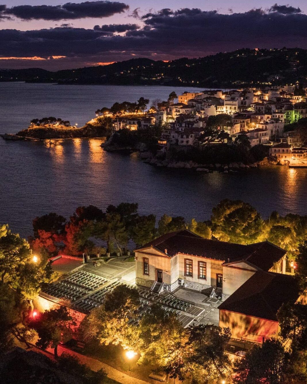 ΑΝΕΝΕΡΓΟ ΤΟ ΩΡΑΙΟΤΕΡΟ ΑΝΟΙΧΤΟ ΘΕΑΤΡΟ ΤΟΥ ΑΙΓΑΙΟΥ ΑΝΕΝΕΡΓΟ ΤΟ ΩΡΑΙΟΤΕΡΟ ΑΝΟΙΧΤΟ ΘΕΑΤΡΟ ΤΟΥ ΑΙΓΑΙΟΥ