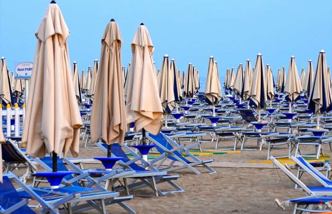 Νέες συλλήψεις στη Σκόπελο για καταπάτηση αιγιαλού- Χειροπέδες σε τρεις Νέες συλλήψεις στη Σκόπελο για καταπάτηση αιγιαλού- Χειροπέδες σε τρεις