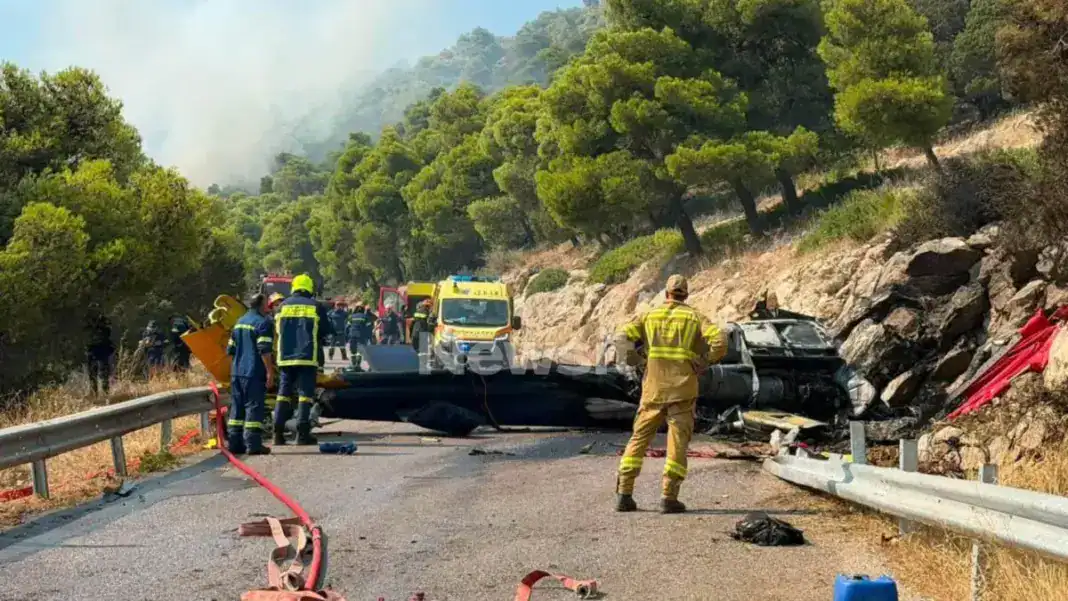 Σύγκρουση ελικοπτέρων στην Ψάθα: Δύο νεκροί, ένας Έλληνας και ένας Δανός Σύγκρουση ελικοπτέρων στην Ψάθα: Δύο νεκροί, ένας Έλληνας και ένας Δανός