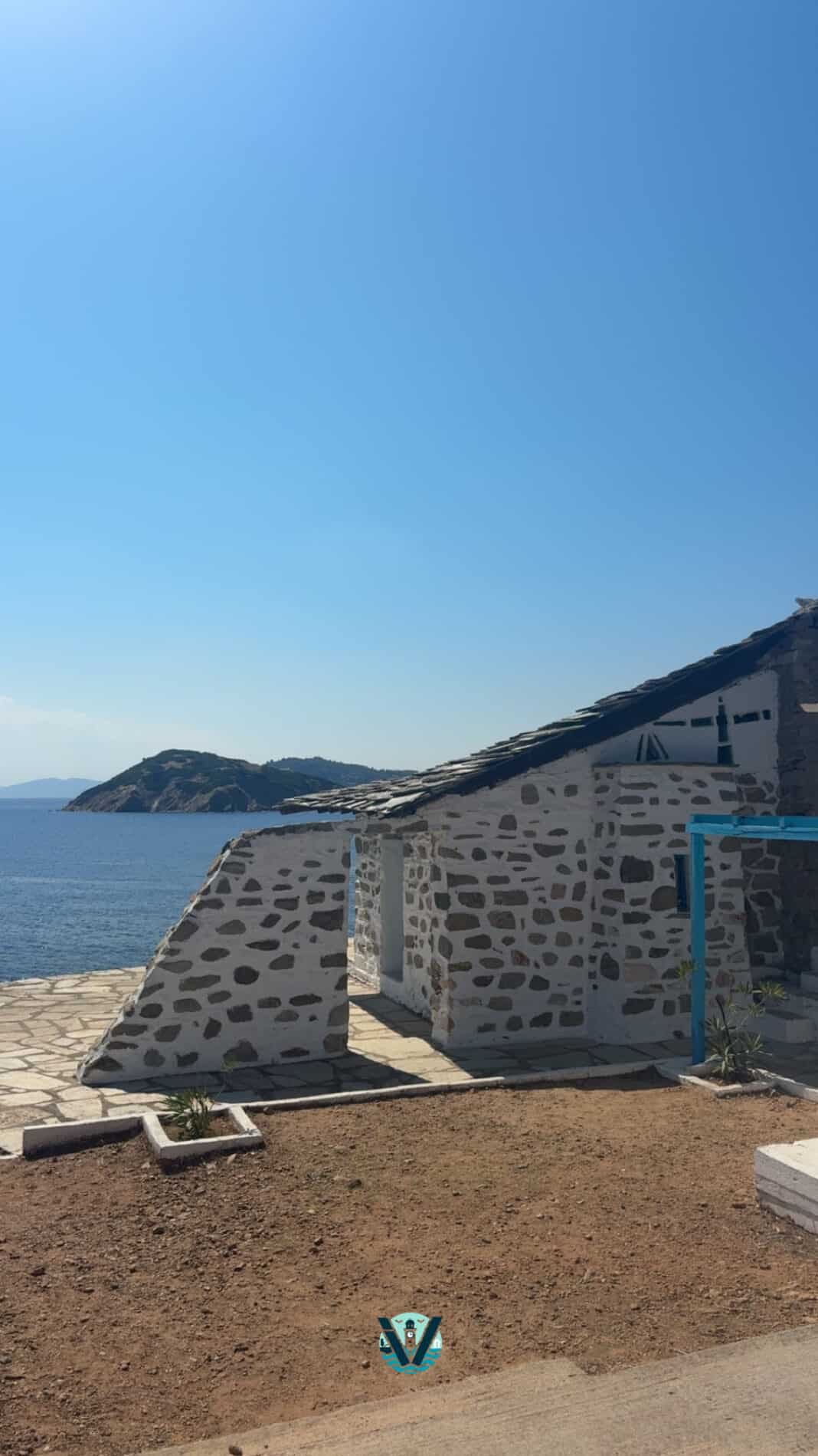 Ο Άγιος Φλώρος στον Τσουγκριά – Το μικρό εκκλησάκι που αγναντεύει τη Σκιάθο Ο Άγιος Φλώρος στον Τσουγκριά – Το μικρό εκκλησάκι που αγναντεύει τη Σκιάθο