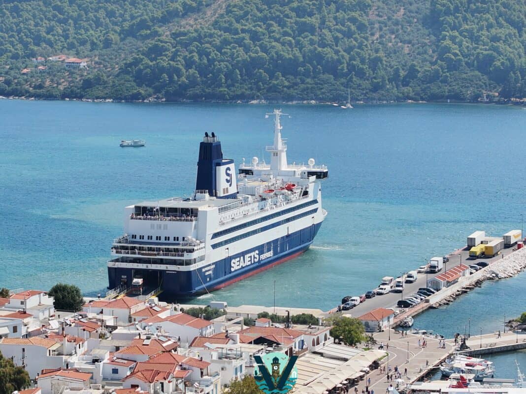 Η Σκιάθος πάντα μας μαγεύει από ψηλά… Η Σκιάθος πάντα μας μαγεύει από ψηλά…