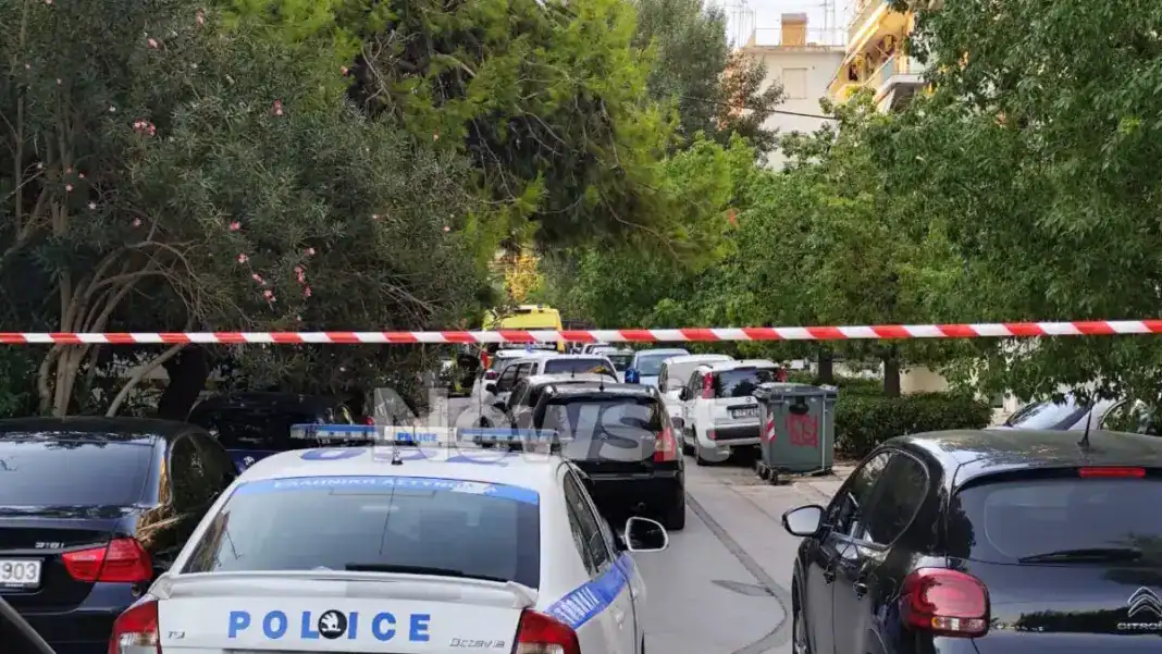 Νέα Σμύρνη: Της έστησε καρτέρι έξω από το σπίτι της, την πυροβόλησε στο κεφάλι και αυτοκτόνησε Νέα Σμύρνη: Της έστησε καρτέρι έξω από το σπίτι της, την πυροβόλησε στο κεφάλι και αυτοκτόνησε