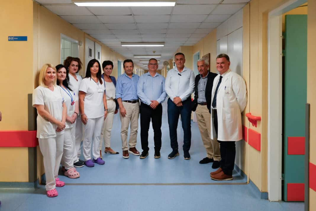 Μια ολοκληρωμένη «υγειονομική ομπρέλα» για τους ογκολογικούς ασθενείς δημιουργεί η Περιφέρεια Θεσσαλίας Μια ολοκληρωμένη «υγειονομική ομπρέλα» για τους ογκολογικούς ασθενείς δημιουργεί η Περιφέρεια Θεσσαλίας