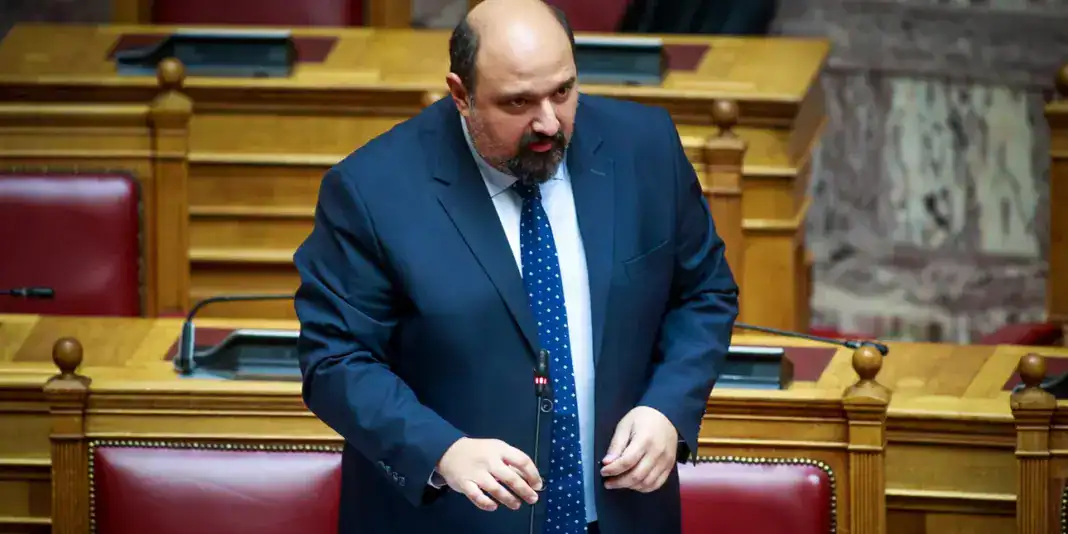Στο ειδικό δικαστήριο παραπέμπτεται ο Χρήστος Τριαντόπουλος Στο ειδικό δικαστήριο παραπέμπτεται ο Χρήστος Τριαντόπουλος