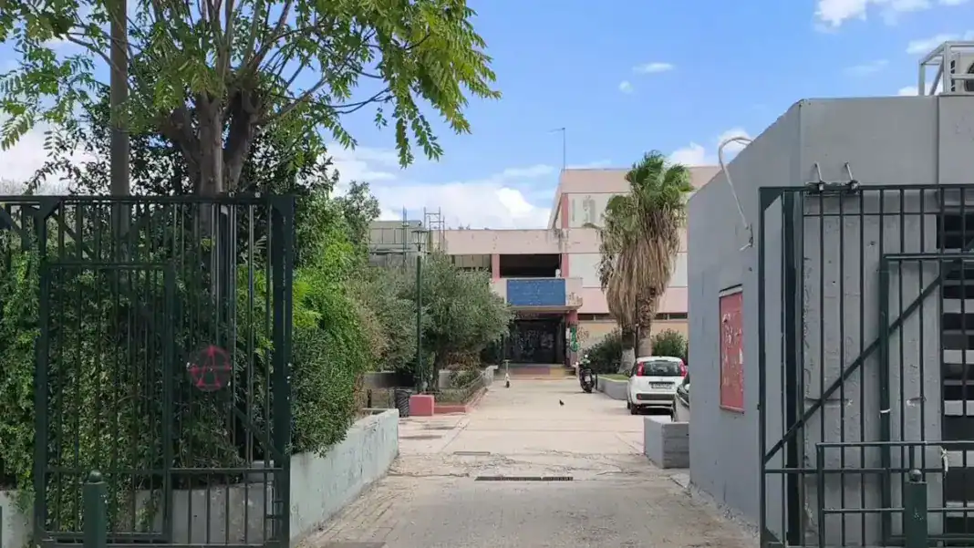 Γκράβα: Εκκενώθηκε το σχολικό συγκρότημα μετά από συναγερμό για διαρροή αερίου Γκράβα: Εκκενώθηκε το σχολικό συγκρότημα μετά από συναγερμό για διαρροή αερίου