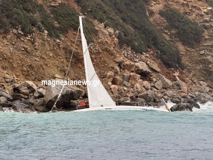 Η ανακοίνωση του Λιμενικού για τη διάσωση δύο Βρετανών από την Περιστέρα Η ανακοίνωση του Λιμενικού για τη διάσωση δύο Βρετανών από την Περιστέρα